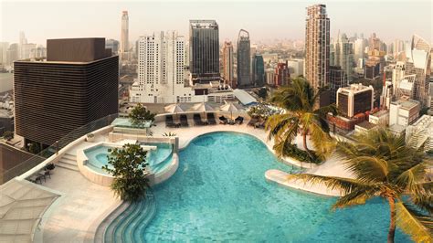 continental hotel bangkok.